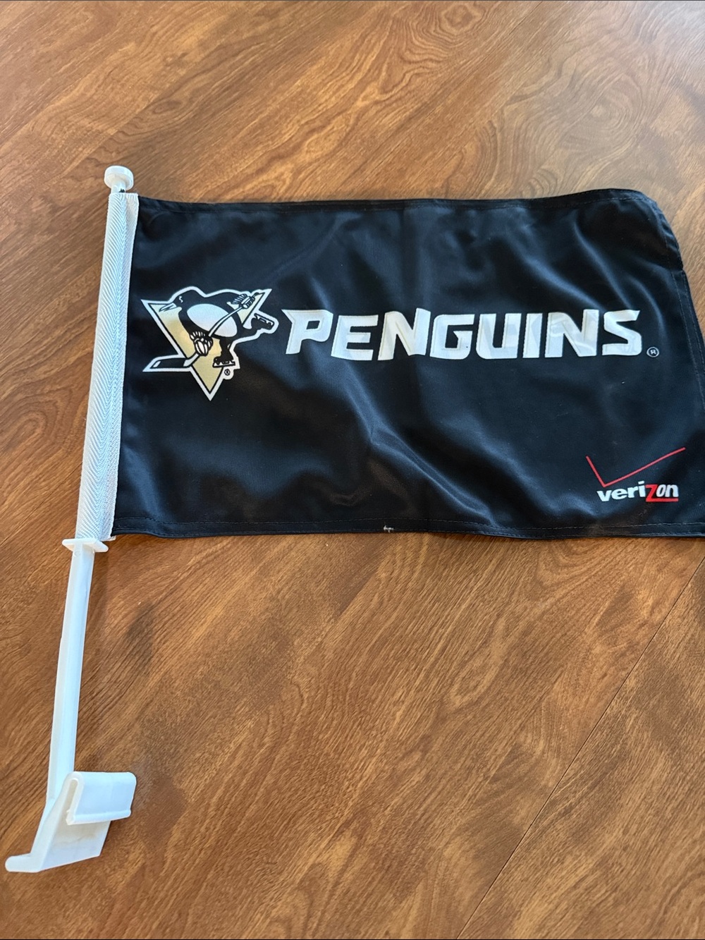 Pittsburgh PenguinsCar Flag with Pole